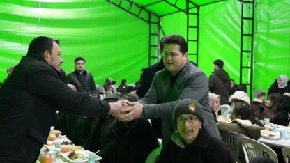 Bolvadin’de Ramazan Bereketi Mahalle İftarlarında Paylaşıldı