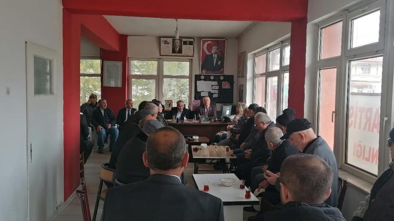 Bolvadin’de Siyasi Partilerde Bayramlaşma Programları Sürüyor