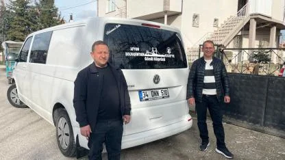 Bolvadin’den Kendi Aracıyla Umreye Gitti! İşte Detaylar