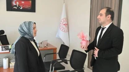 Emirdağ’da Doktorların Tıp Bayramı’nı Böyle Kutladılar