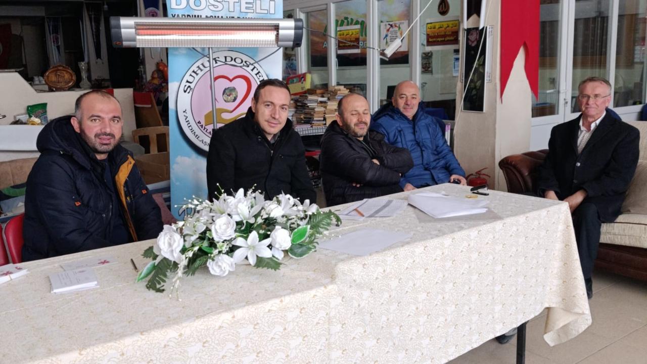 Şuhut’ta Ramazan Dayanışması 270 Giyim 200 Aileye Gıda Desteği