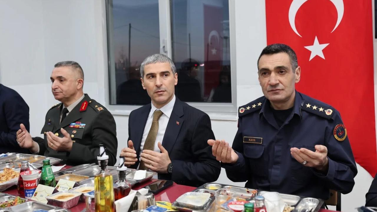 Vali Aktaş Afyon’da Şehit Gazi Yakınları İle İftarda Buluştu