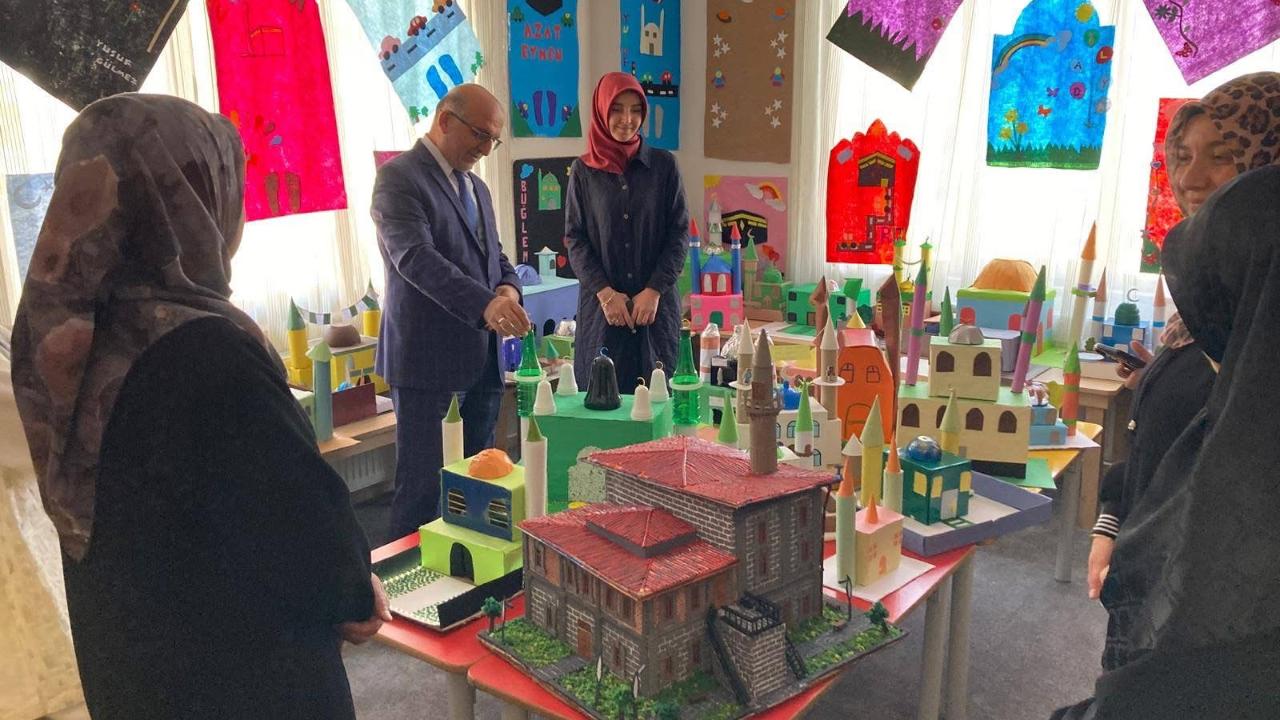 Afyon’da 4-6 Yaş Kur-an Kursu Yıl Sonu Sergisi Açıldı