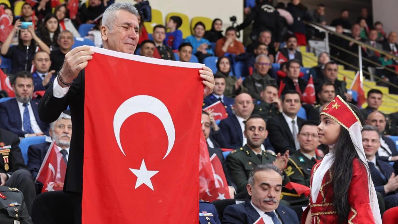 Afyonkarahisar’da 23 Nisan Coşkusu Sürüyor