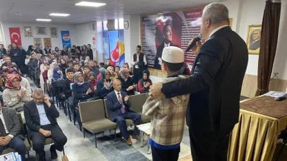 Afyonkarahisar’da Ortaokullar Arası Kur’an-ı Kerim’i Güzel Okuma Yarışması Düzenlendi