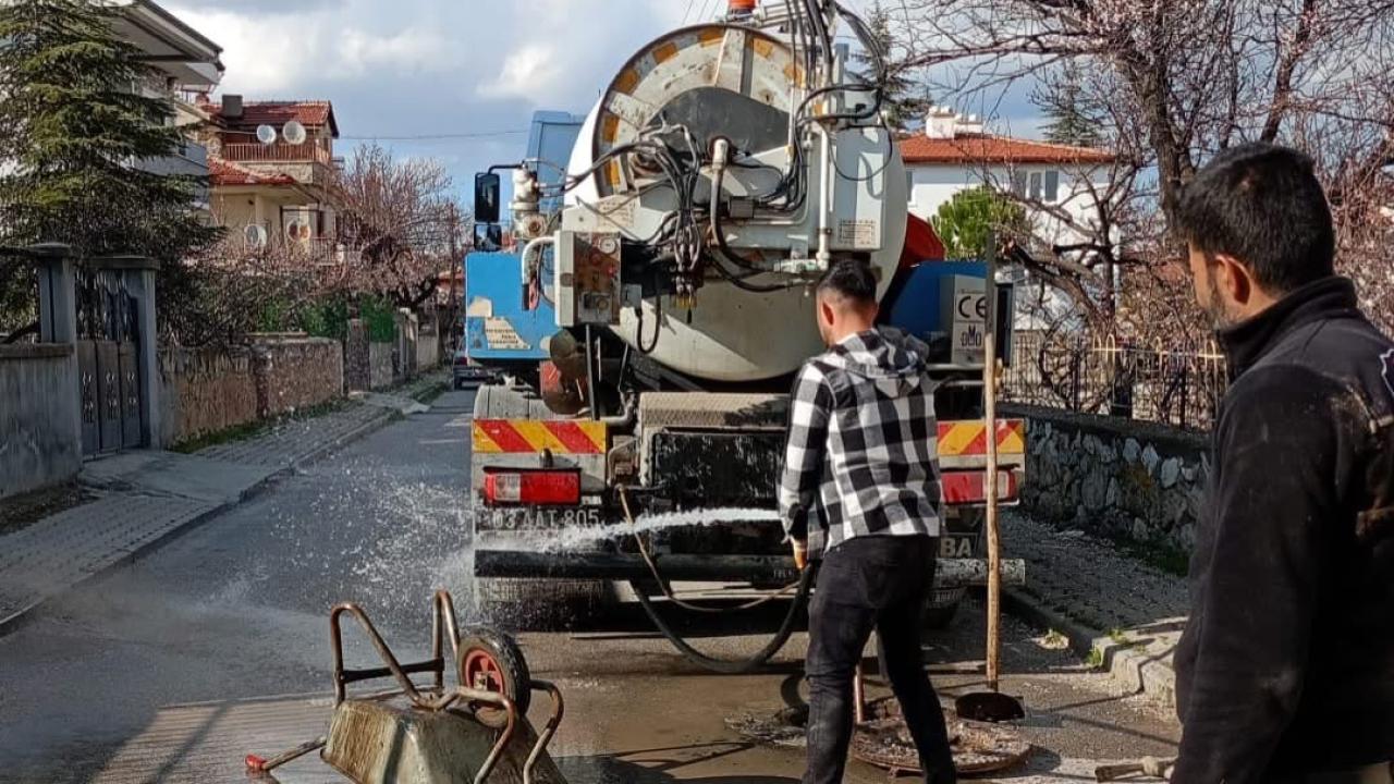 Bolvadin Belediyesi Altyapı Çalışmalarını Sürdürüyor