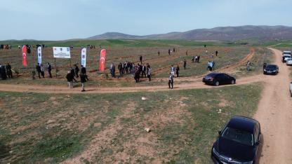 Bolvadin Dişli Kasabasında 600 Fidan Toprakla Buluştu