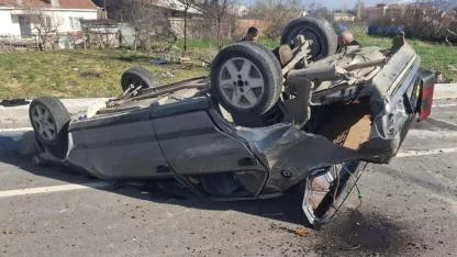 Bolvadin’de Yürekler Ağza Geldi Araç Takla Attı