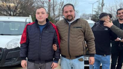 Bolvadin’de Yürekleri Isıtan Uğurlama: 21 Yıllık Film 6 Ay Reklama Girdi