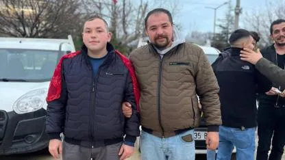 Bolvadin’de Yürekleri Isıtan Uğurlama: 21 Yıllık Film 6 Ay Reklama Girdi