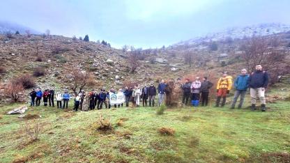 Çay Alpler’inde Doğa Yürüyüşü Kar Süpriziyle Tamamlandı