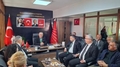 Cumhuriyet Yazarı Balbay Afyon’da CHP İle Buluştu