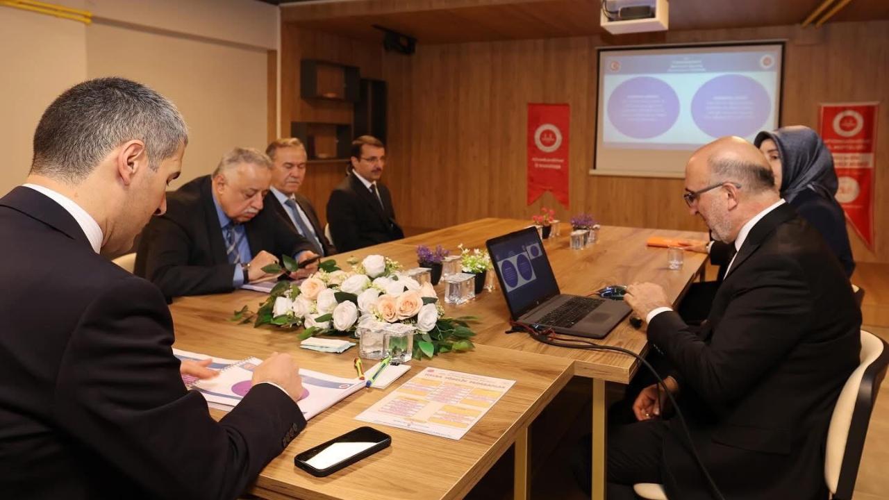 Vali Aktaş Afyon’da Dini Hizmetleri Yerinde İnceledi