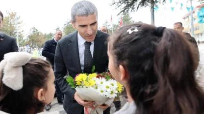 Vali Aktaş: Kilim Diyarı Bayat’ı Ziyaret Ettik