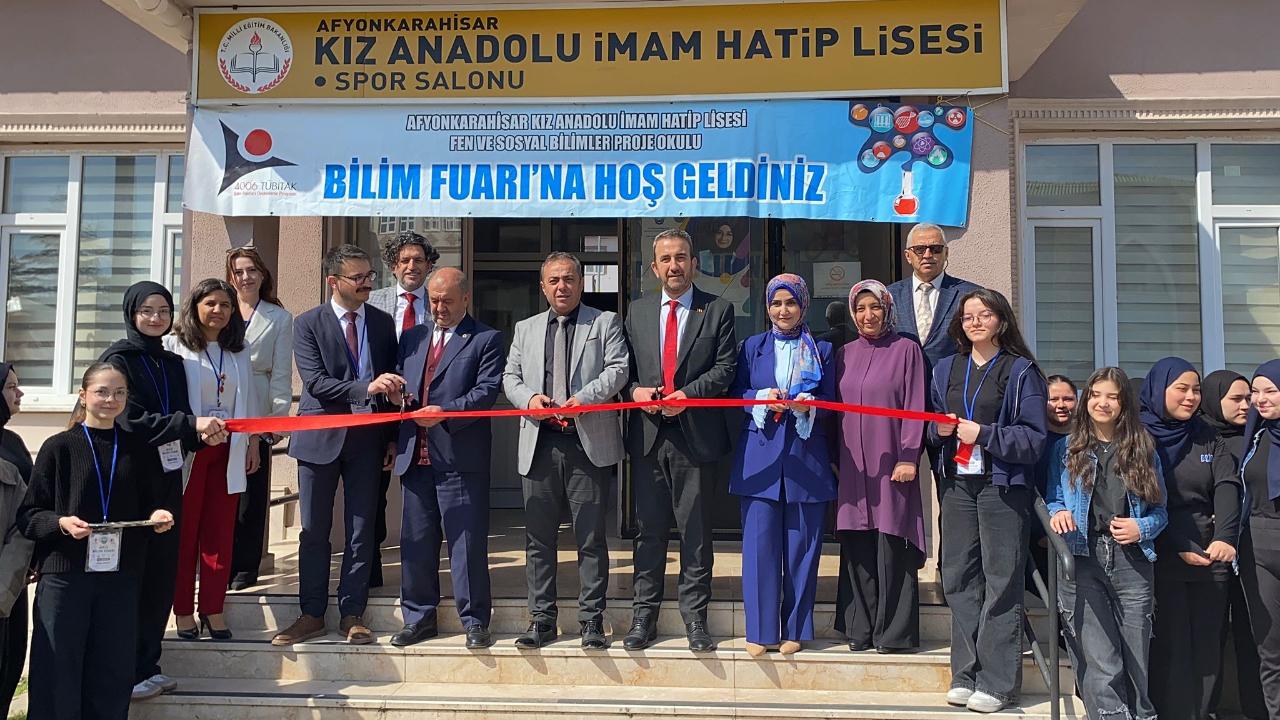 Afyonkarahisar’da Genç Beyinlerden Bilime Güçlü Katkı