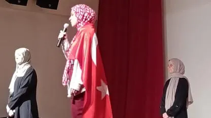 AKÜ’de Sahnelenen Bugün Biz Kardeş Değil Miyiz? Oyunu Yoğun İlgi Gördü