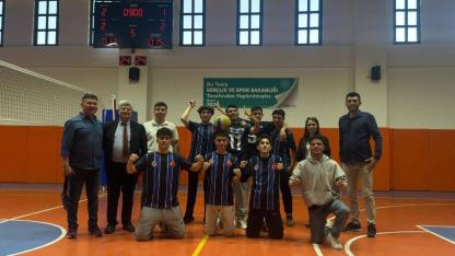 Bolvadin’de Şampiyon Sıddıka Metin MTAL Oldu