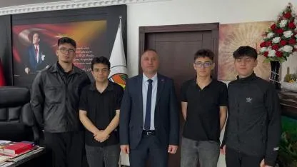 Çay Anadolu Lisesi Öğrencilerinden Başkan Kantartopu’na Röportaj